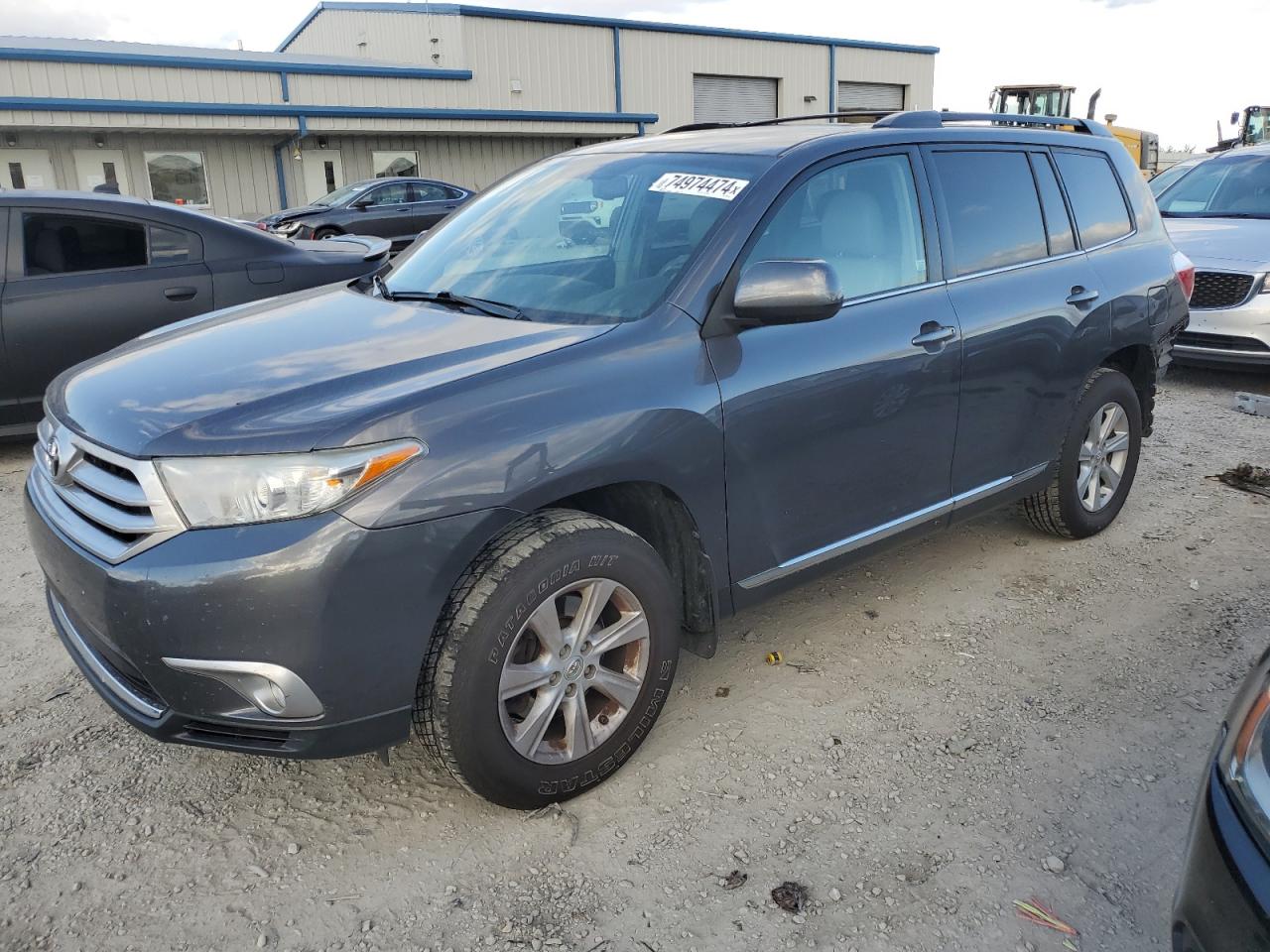 2013 TOYOTA HIGHLANDER