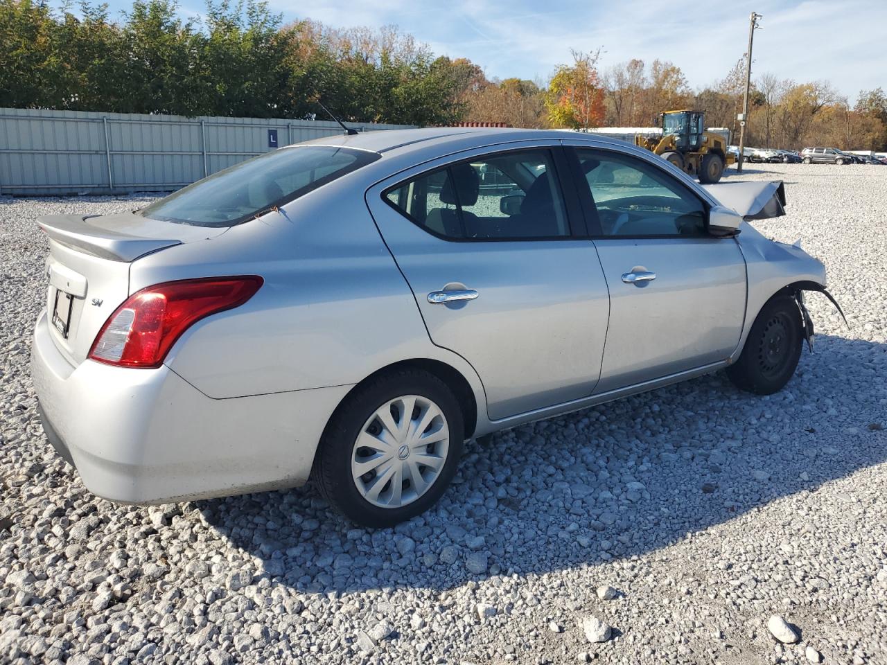 2019 Nissan Versa - Image 3