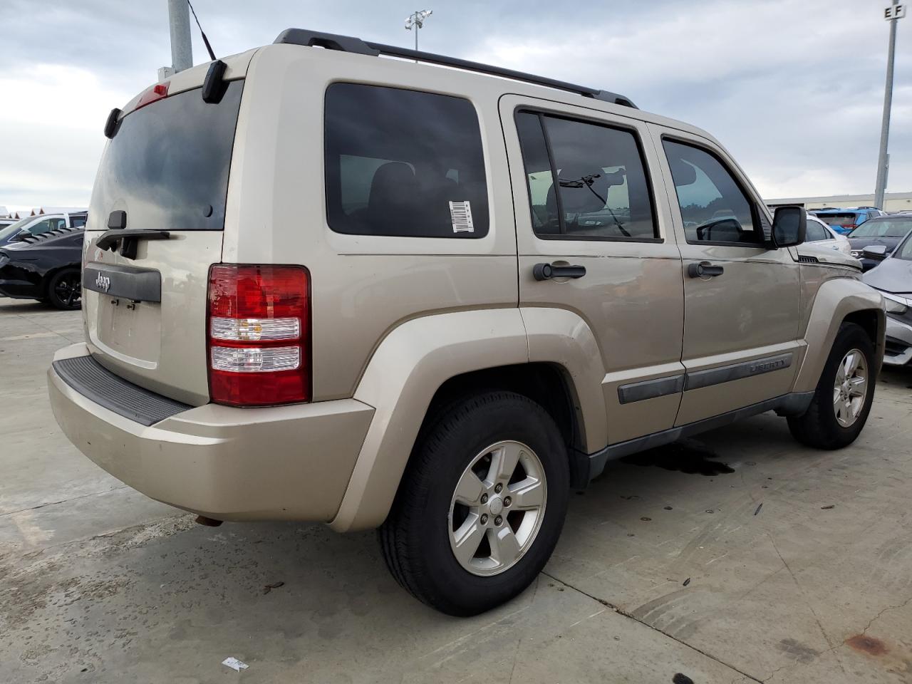 2011 Jeep Liberty (North America) - Image 3