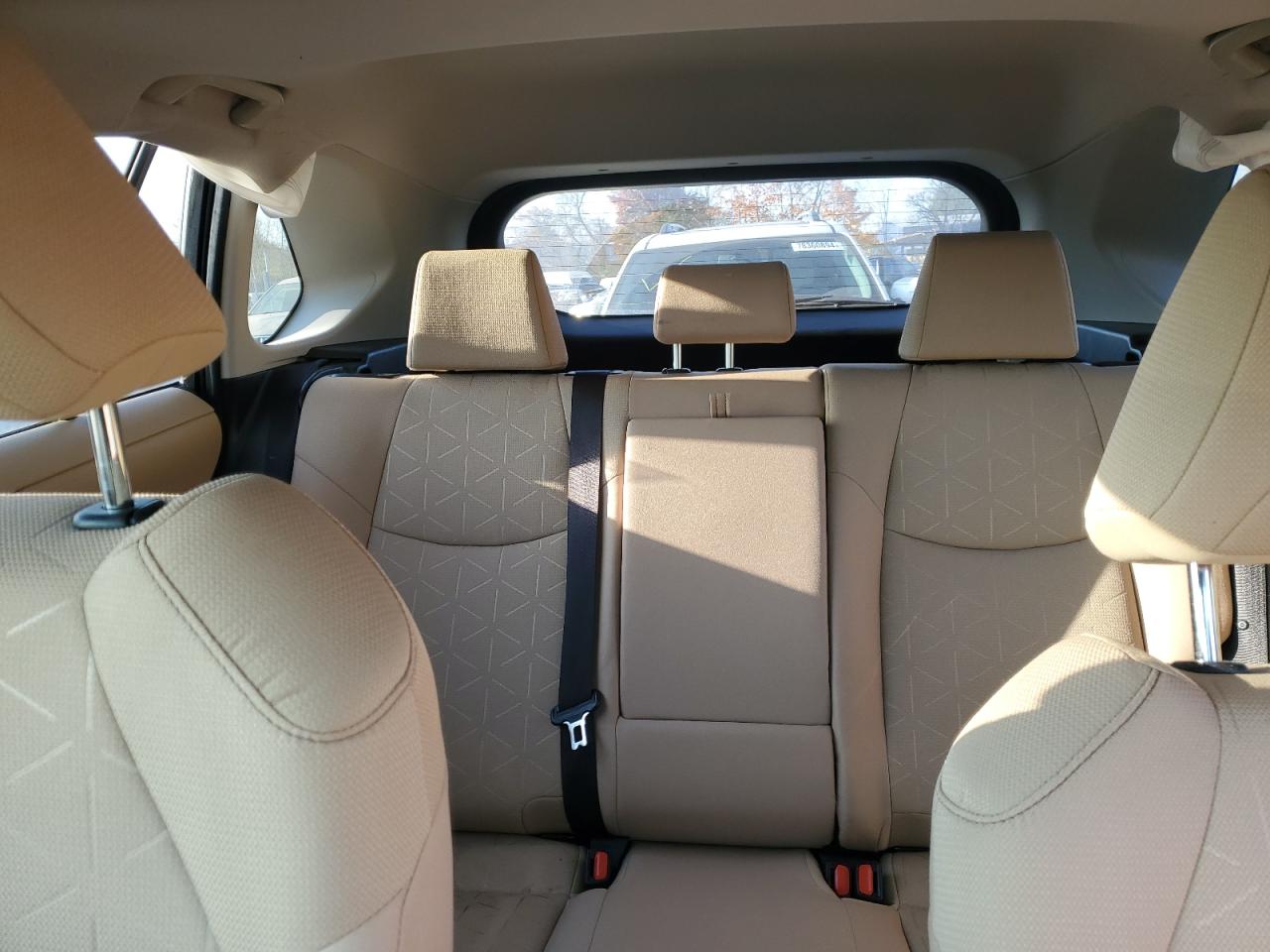 2023 Toyota RAV 4 - Image 10