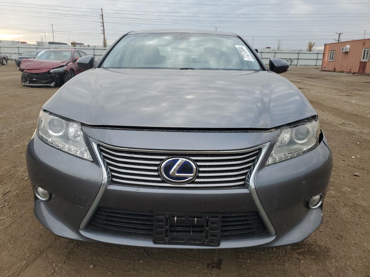 2013 Lexus ES - Image 5