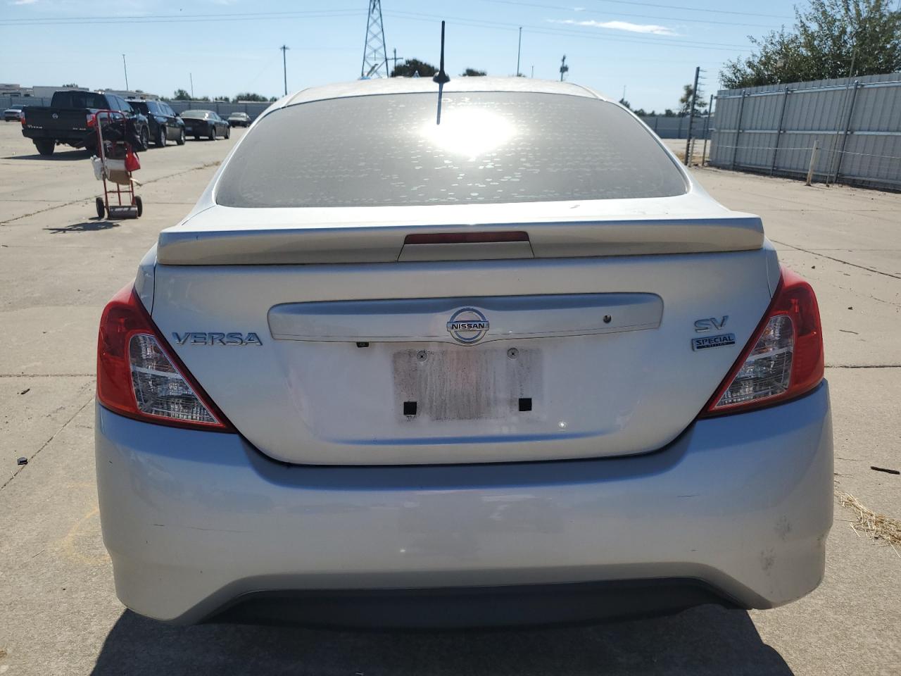 2019 Nissan Versa S VIN: 3N1CN7AP3KL828894 Lot: 76461254