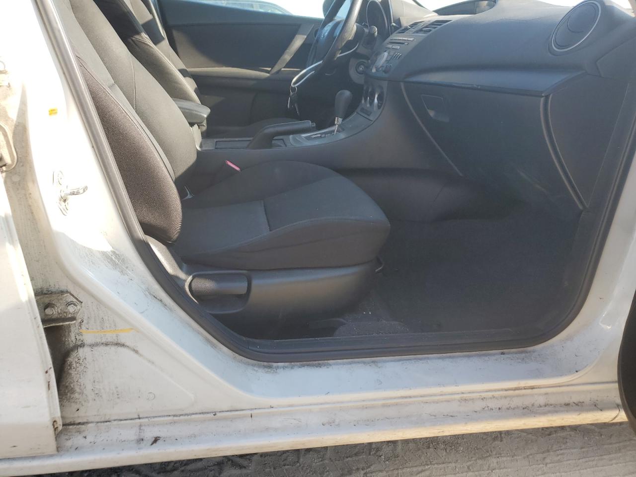 2011 Mazda 3 - Image 12