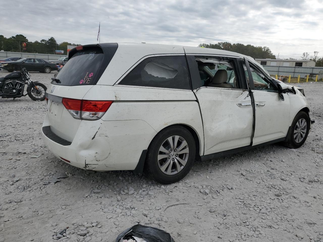 2017 Honda Odyssey - Image 3