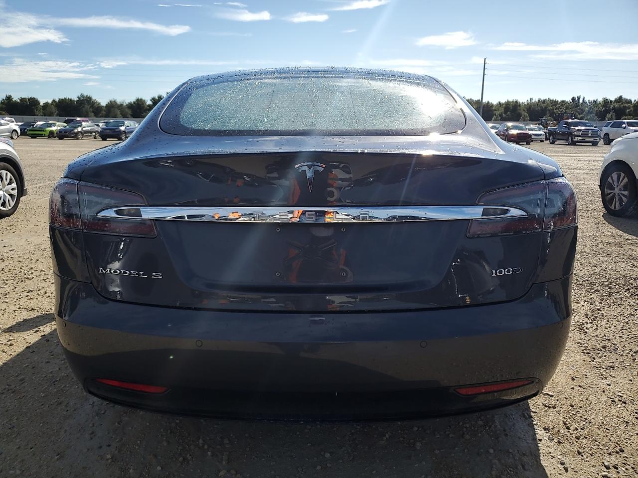 5YJSA1E28HF217427 2017 Tesla Model S