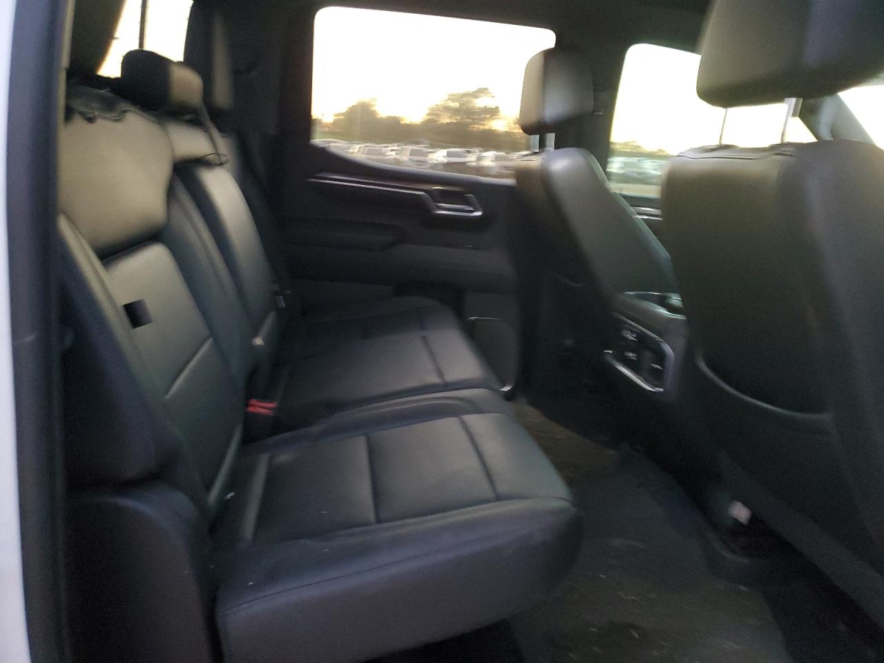 2022 Chevrolet Silverado - Image 10