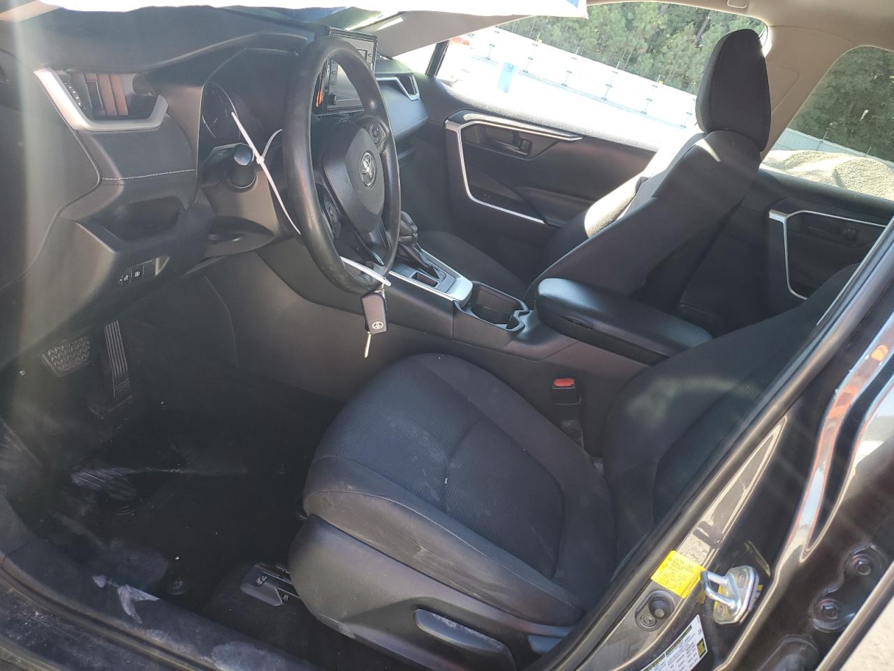 2019 Toyota RAV 4 - Image 7