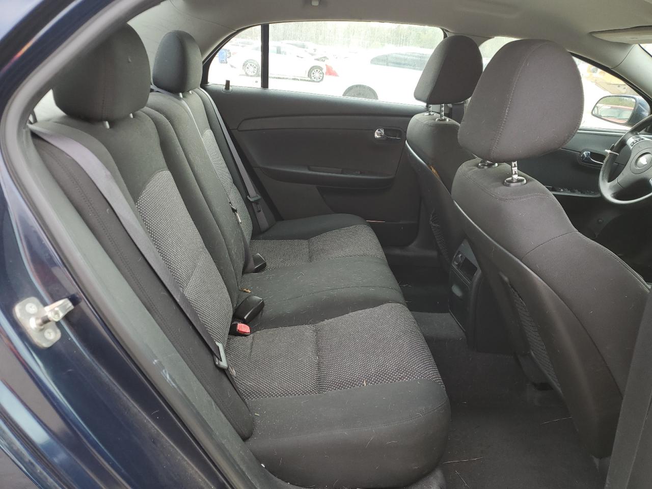 2011 Chevrolet Malibu - Image 10