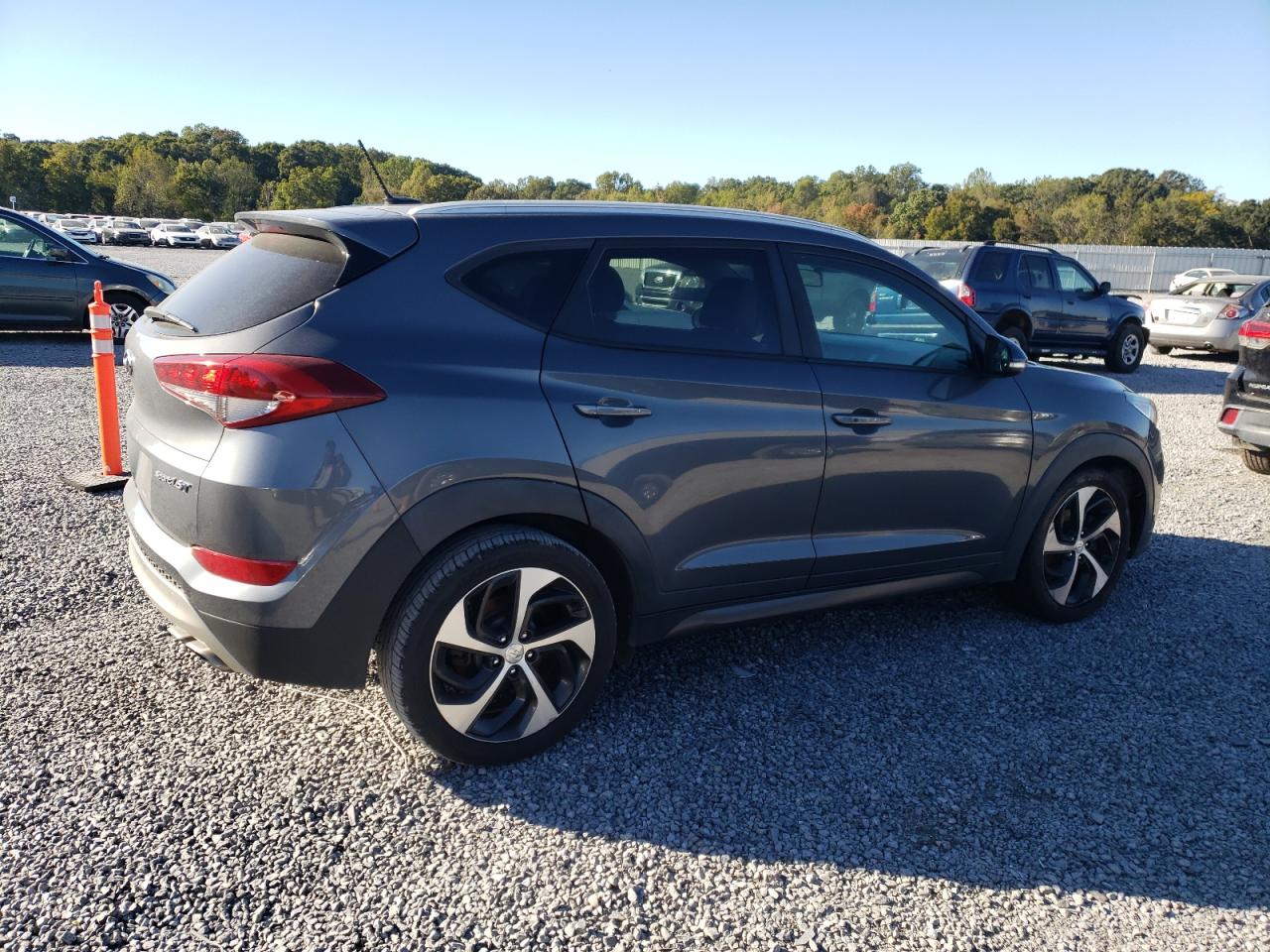 2016 Hyundai Tucson - Image 3