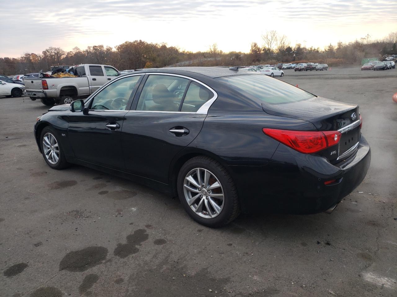2017 Infiniti Q50 - Image 2