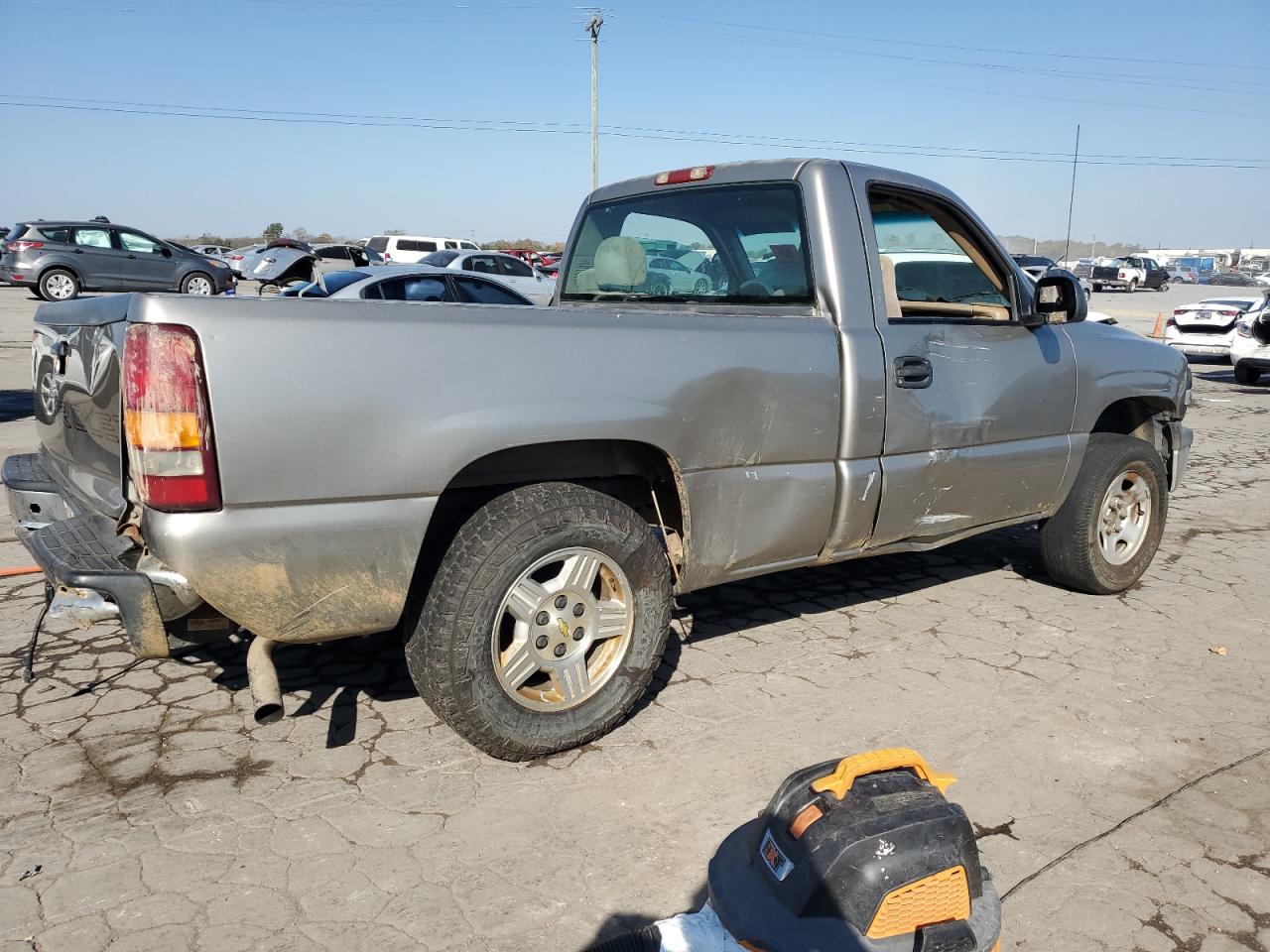 2001 Chevrolet Silverado - Image 3