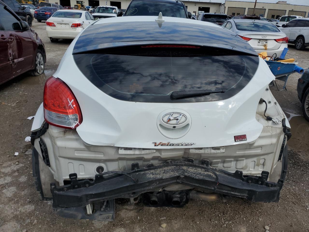 2015 Hyundai Veloster VIN: KMHTC6AD9FU221666 Lot: 73457224