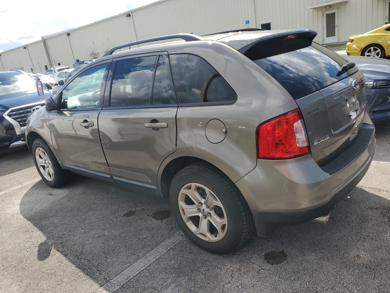 2012 Ford Edge - Image 2