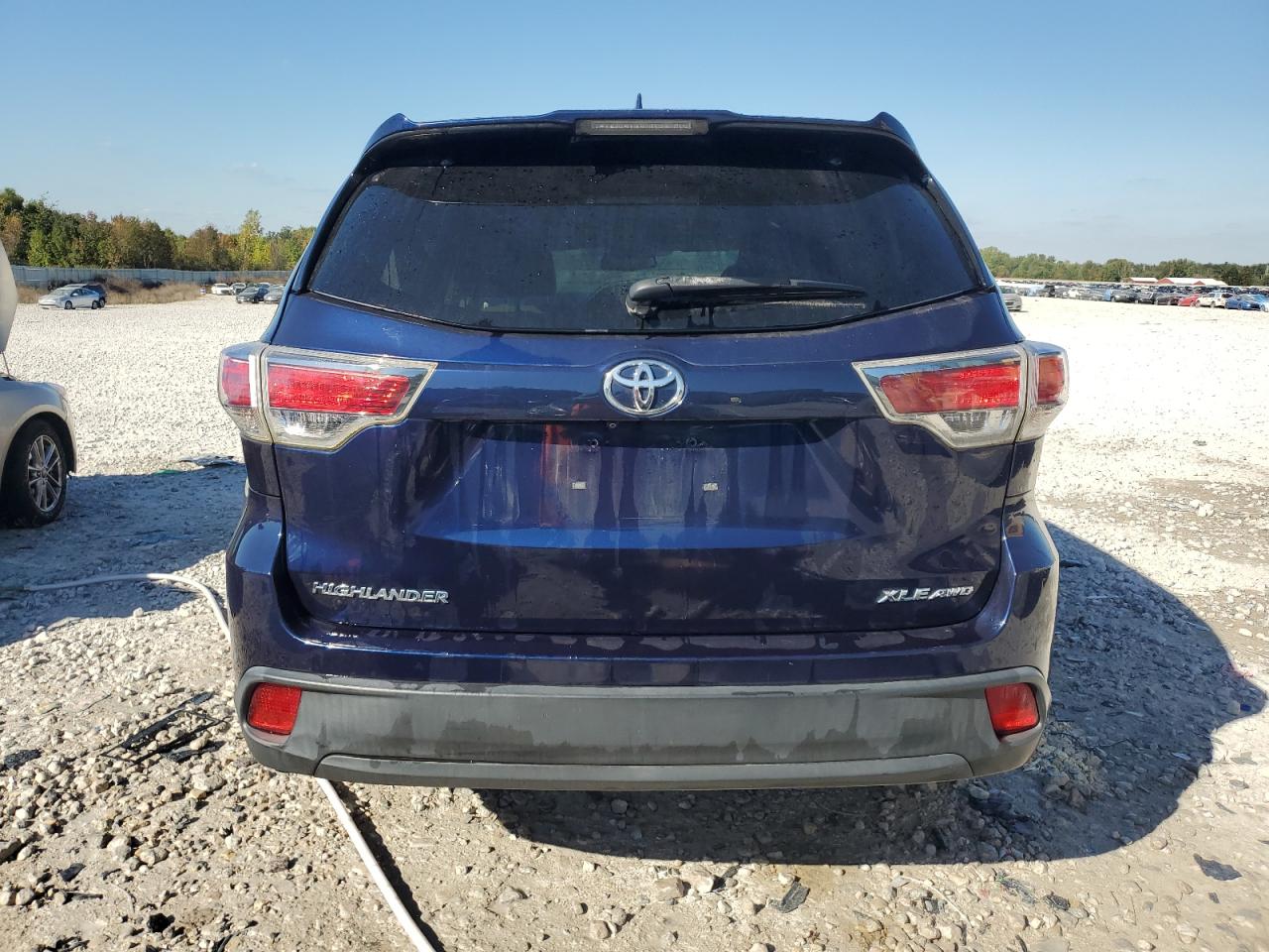 5TDJKRFH2FS135874 2015 Toyota Highlander Xle