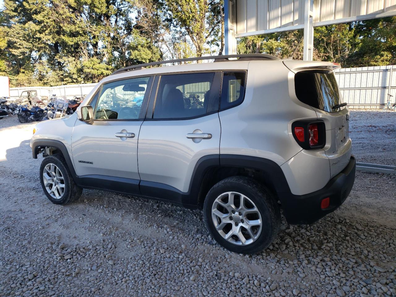 VIN ZACCJBBT6FPC14720 2015 JEEP RENEGADE no.2