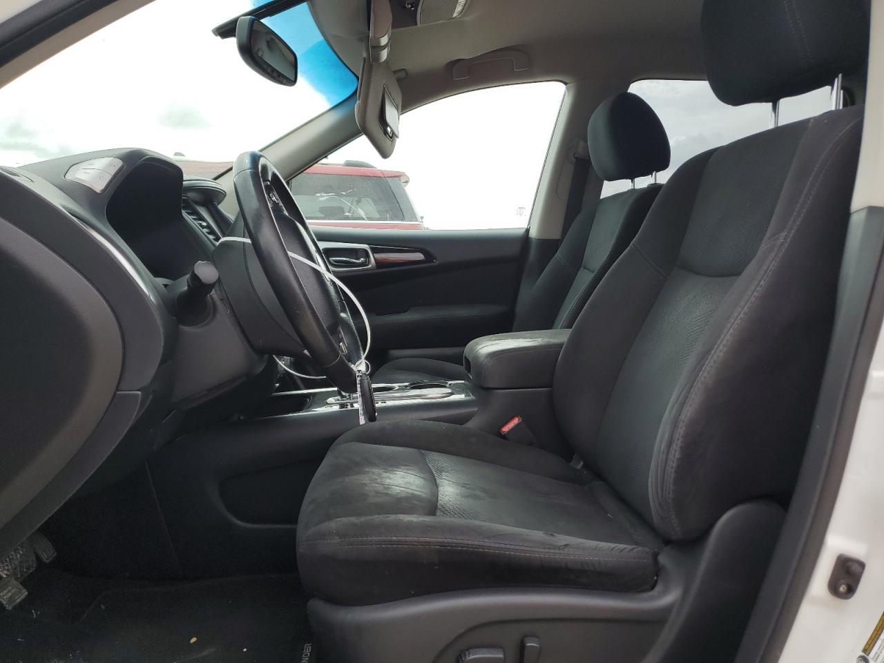 2015 Nissan Pathfinder - Image 7