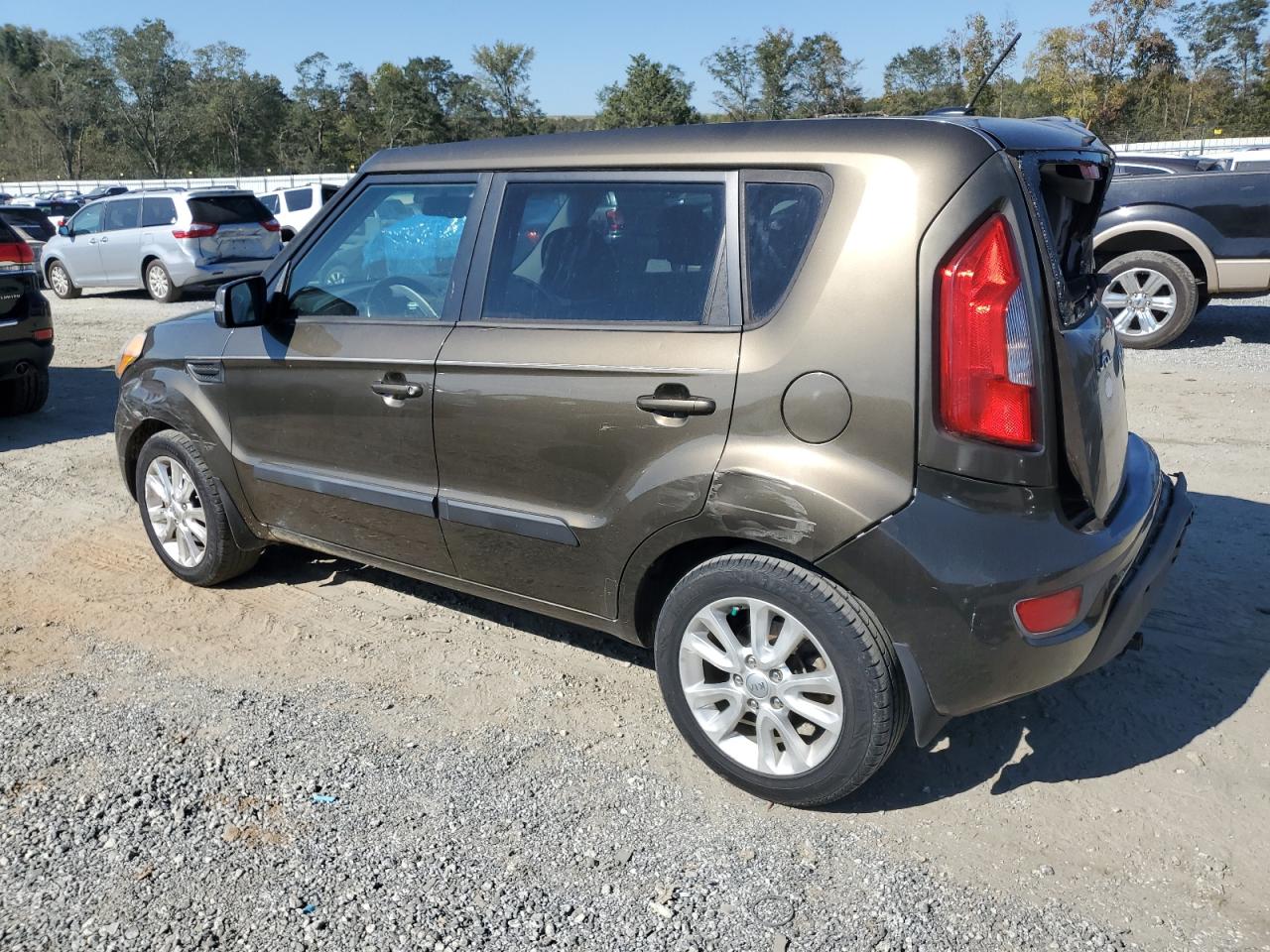 VIN KNDJT2A6XD7539880 2013 KIA SOUL no.2