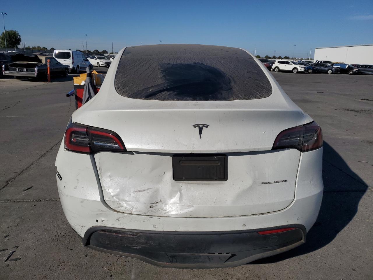 7SAYGDEE5NF331369 2022 Tesla Model Y