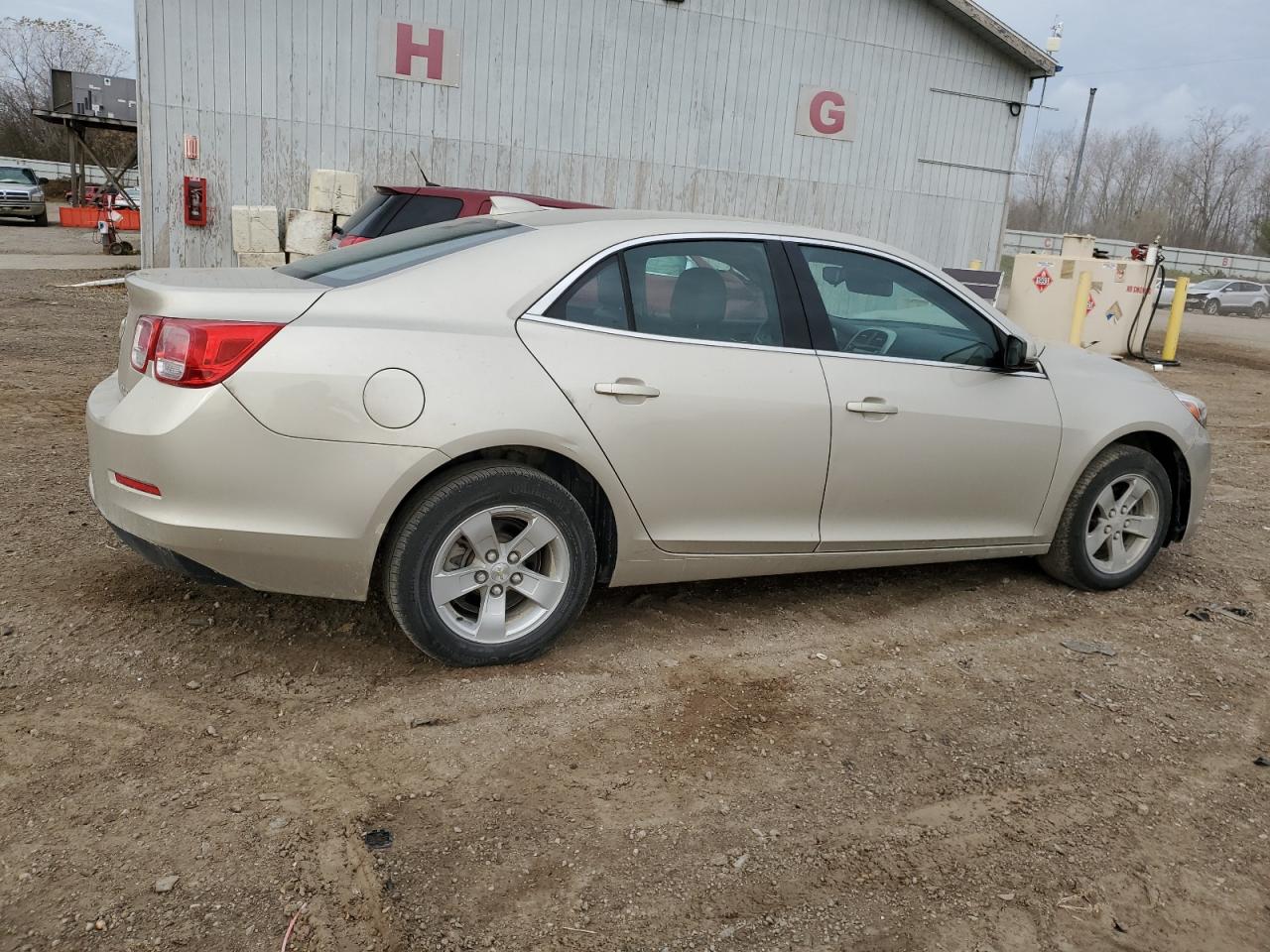 2016 Chevrolet Malibu - Image 3
