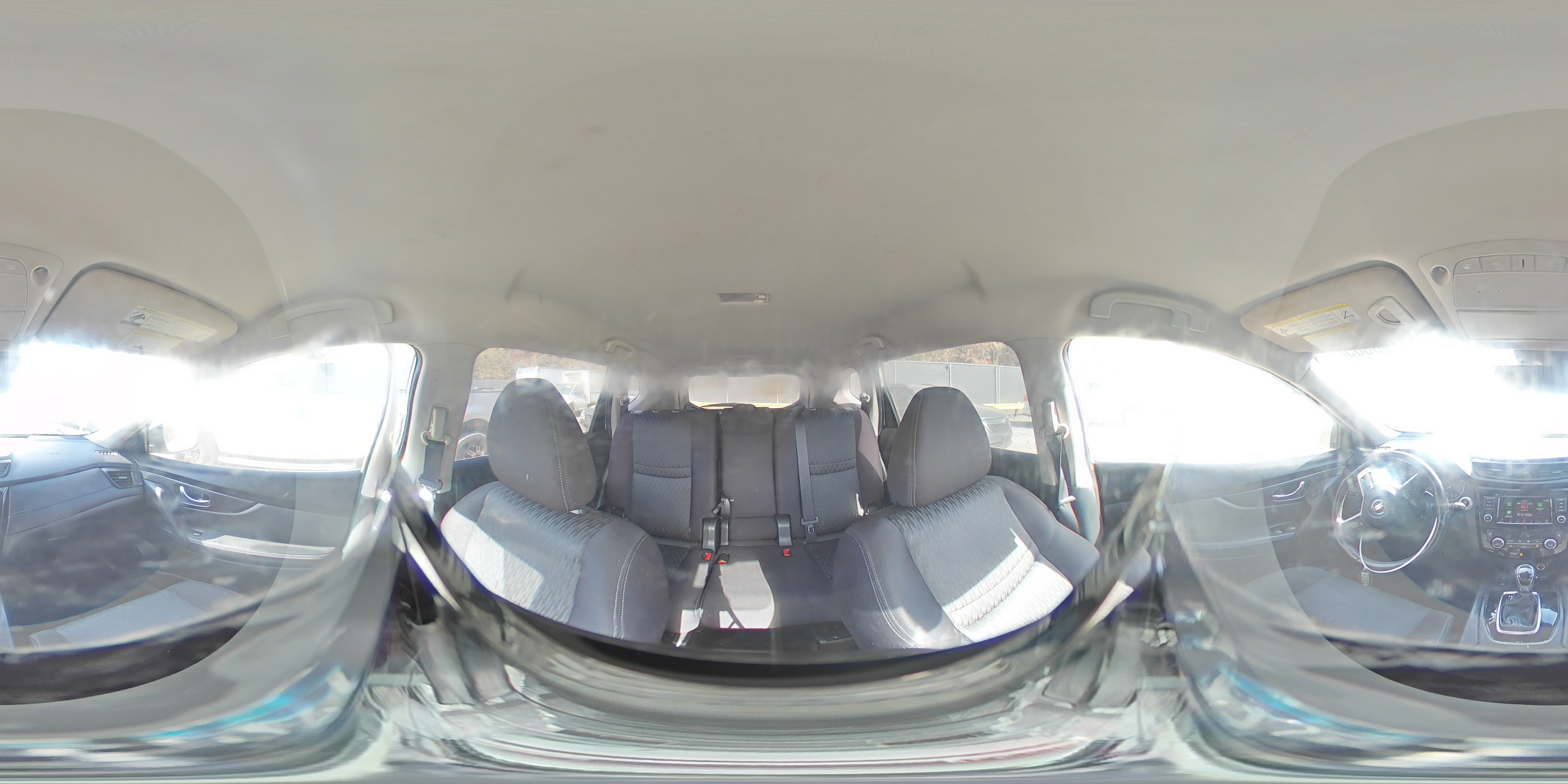 2019 Nissan Rogue - Image 14