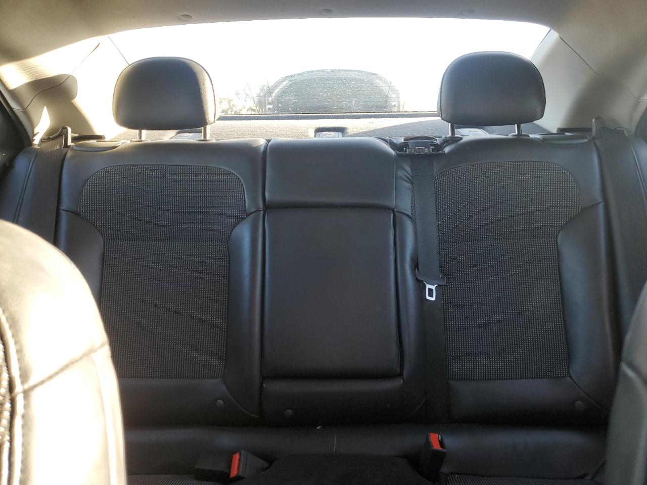 2016 Chevrolet Malibu - Image 10