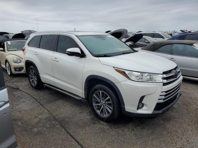  TOYOTA HIGHLANDER 2018 Biały