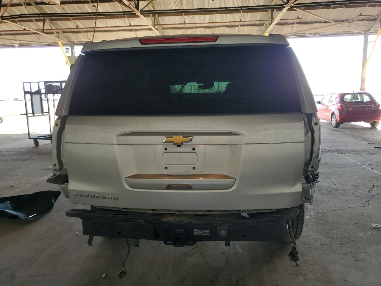 1GNSKHKC9JR395664 2018 Chevrolet Suburban K1500 Lt