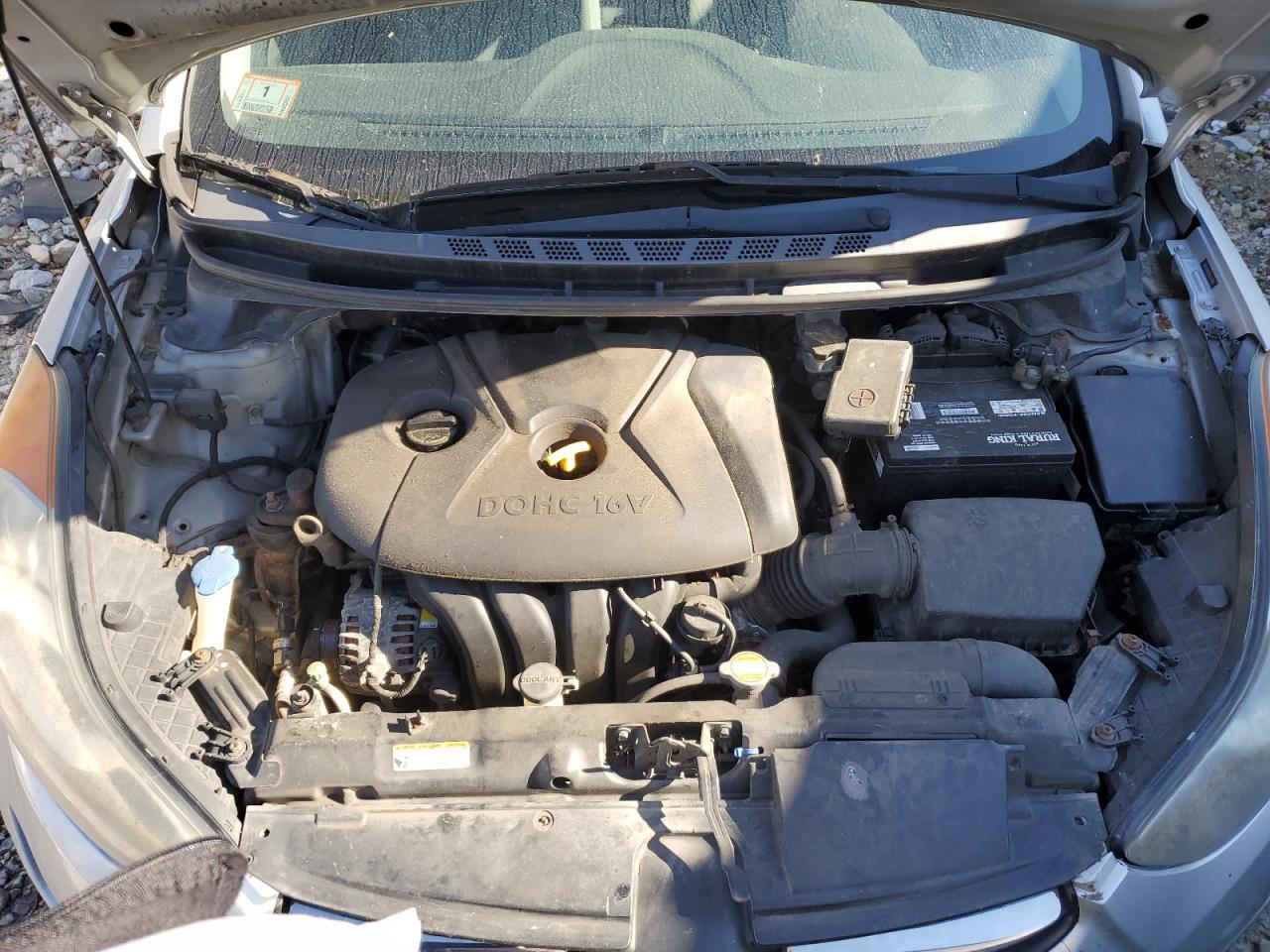 2013 Hyundai Elantra - Image 11