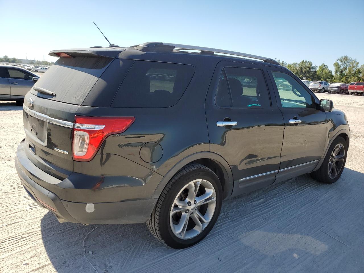 2014 Ford Explorer - Image 3