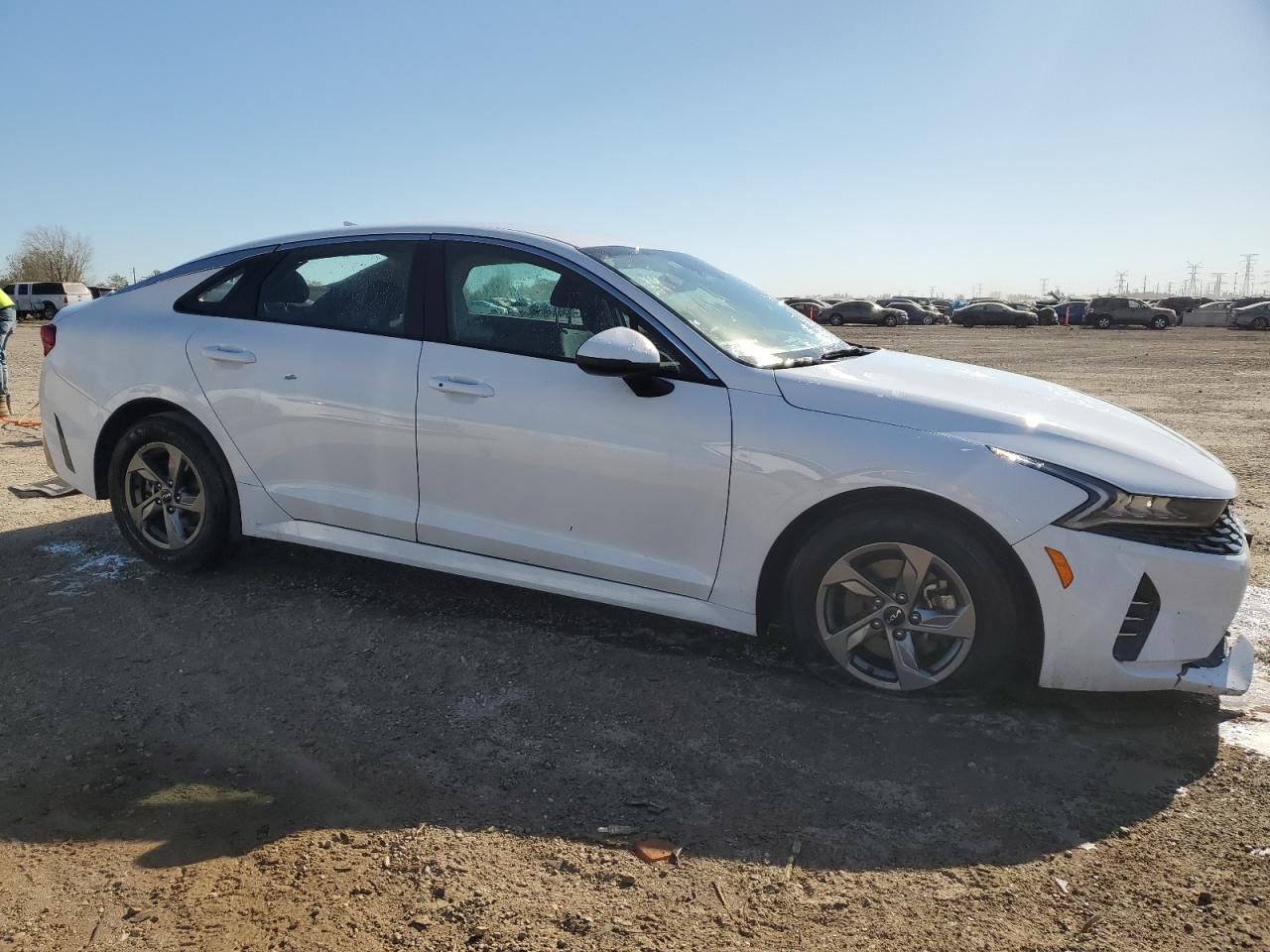 2023 Kia K5 - Image 4