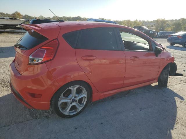  FORD FIESTA 2014 Червоний