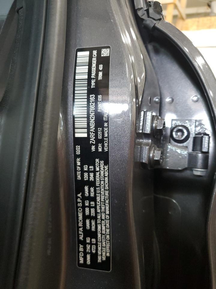 2022 Alfa Romeo Giulia - Image 12