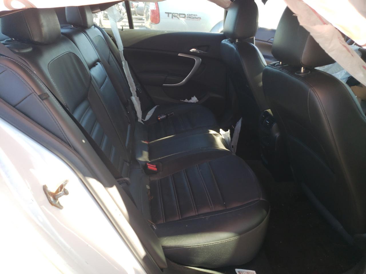 2016 Buick Regal - Image 10
