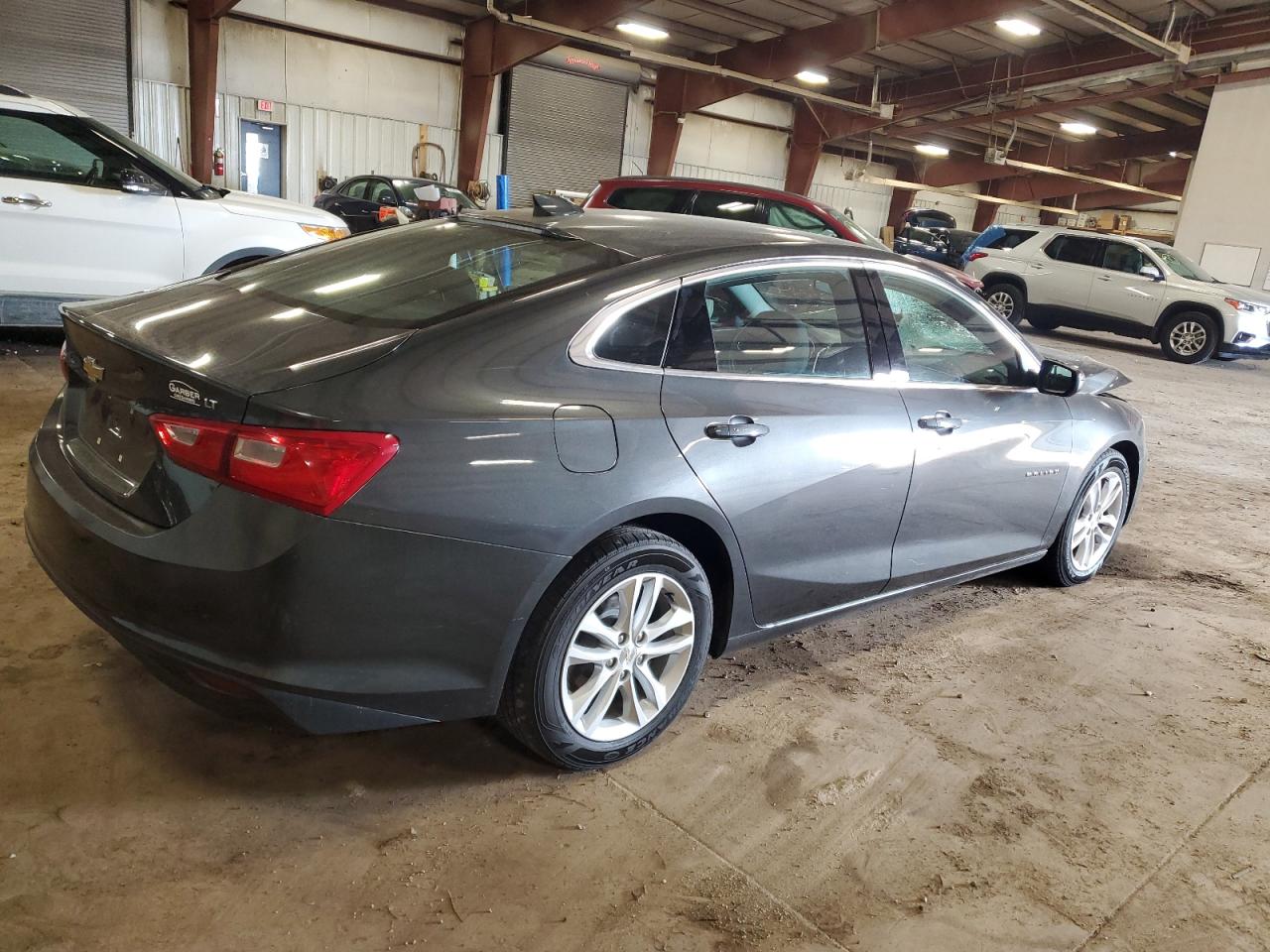 2016 Chevrolet Malibu - Image 3
