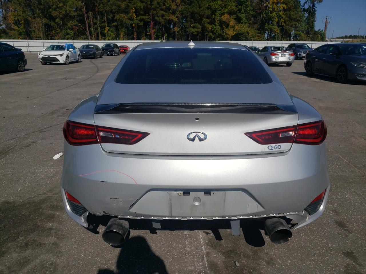 2017 Infiniti Q60 - Image 6