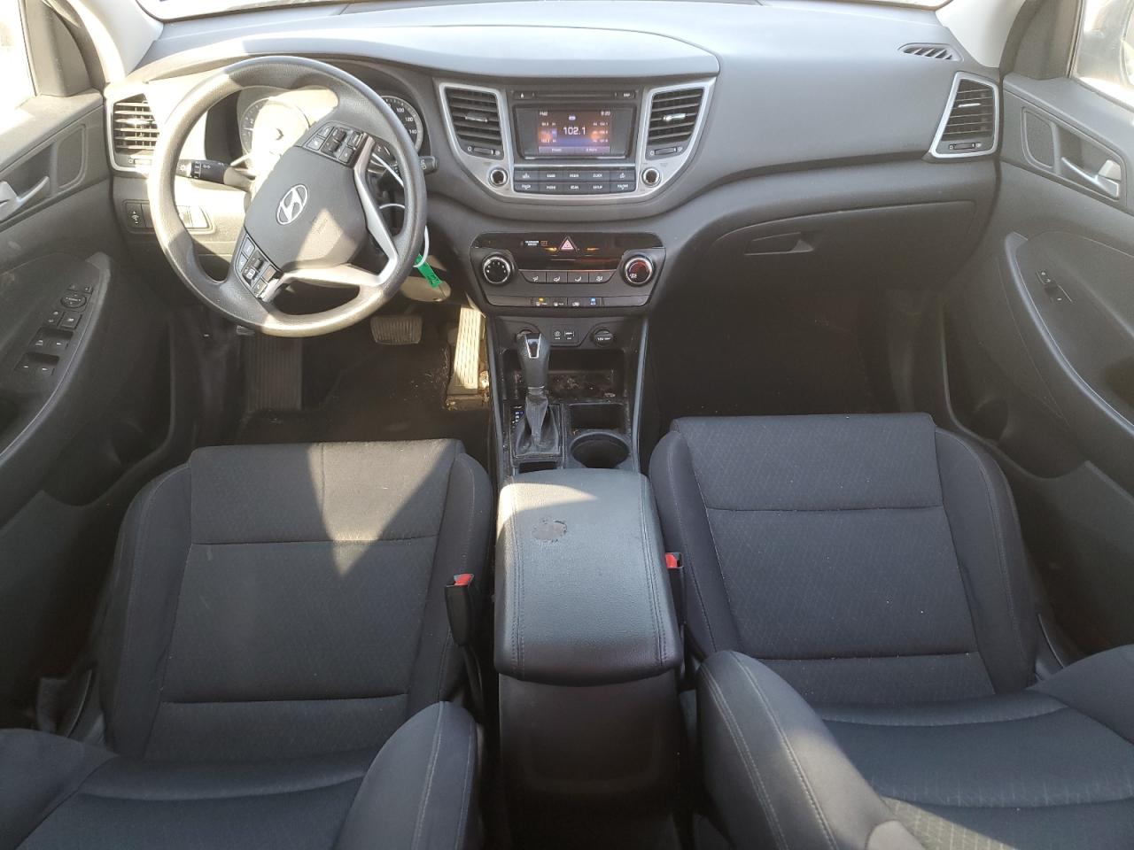 2017 Hyundai Tucson - Image 8