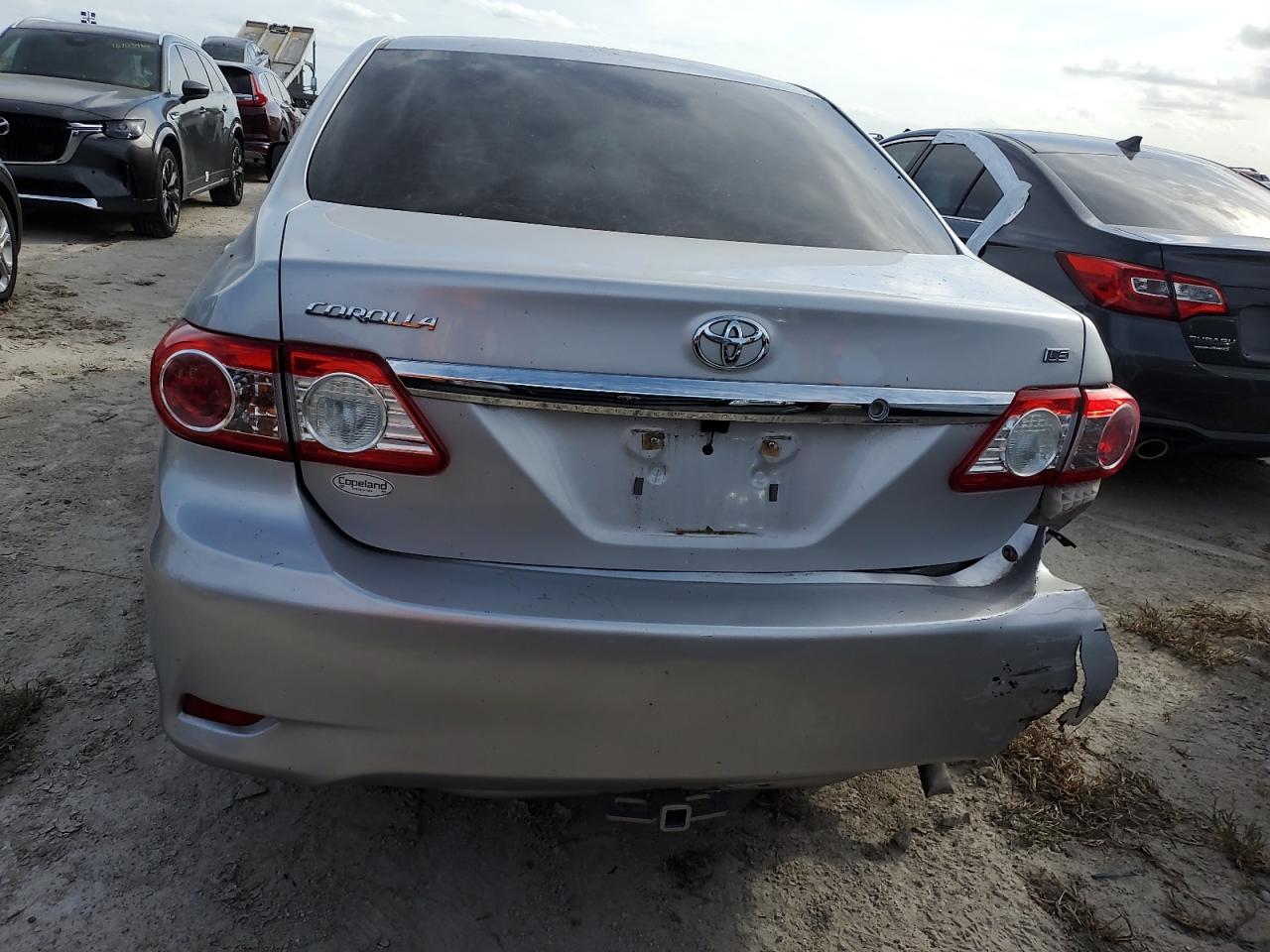 2011 Toyota Corolla Base VIN: 2T1BU4EE8BC568062 Lot: 75457694