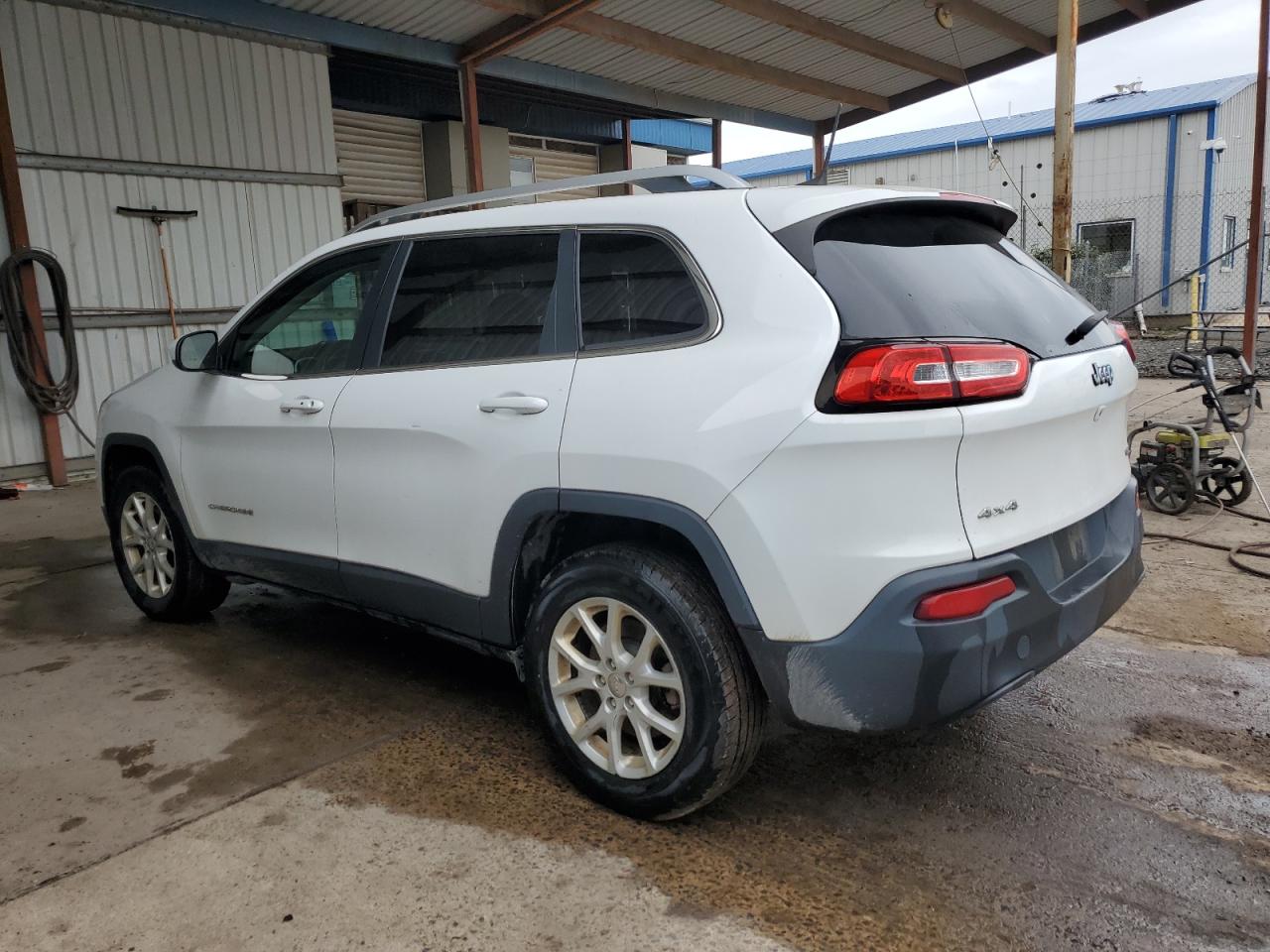 1C4PJMLB2JD526060 2018 JEEP GRAND CHEROKEE - Image 2