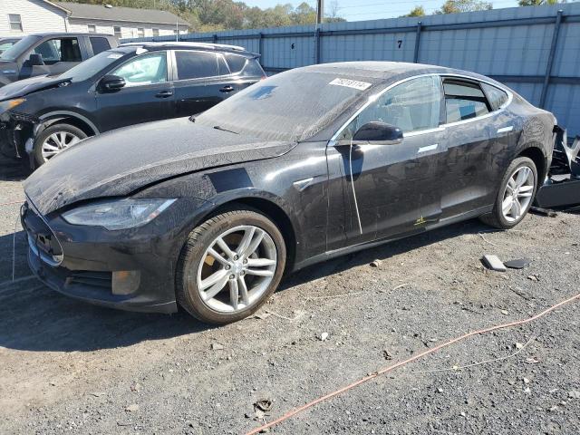 2015 Tesla Model S 70D