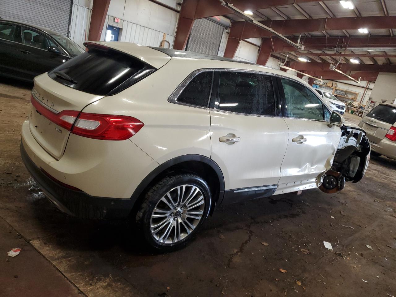 2016 Lincoln MKX - Image 3
