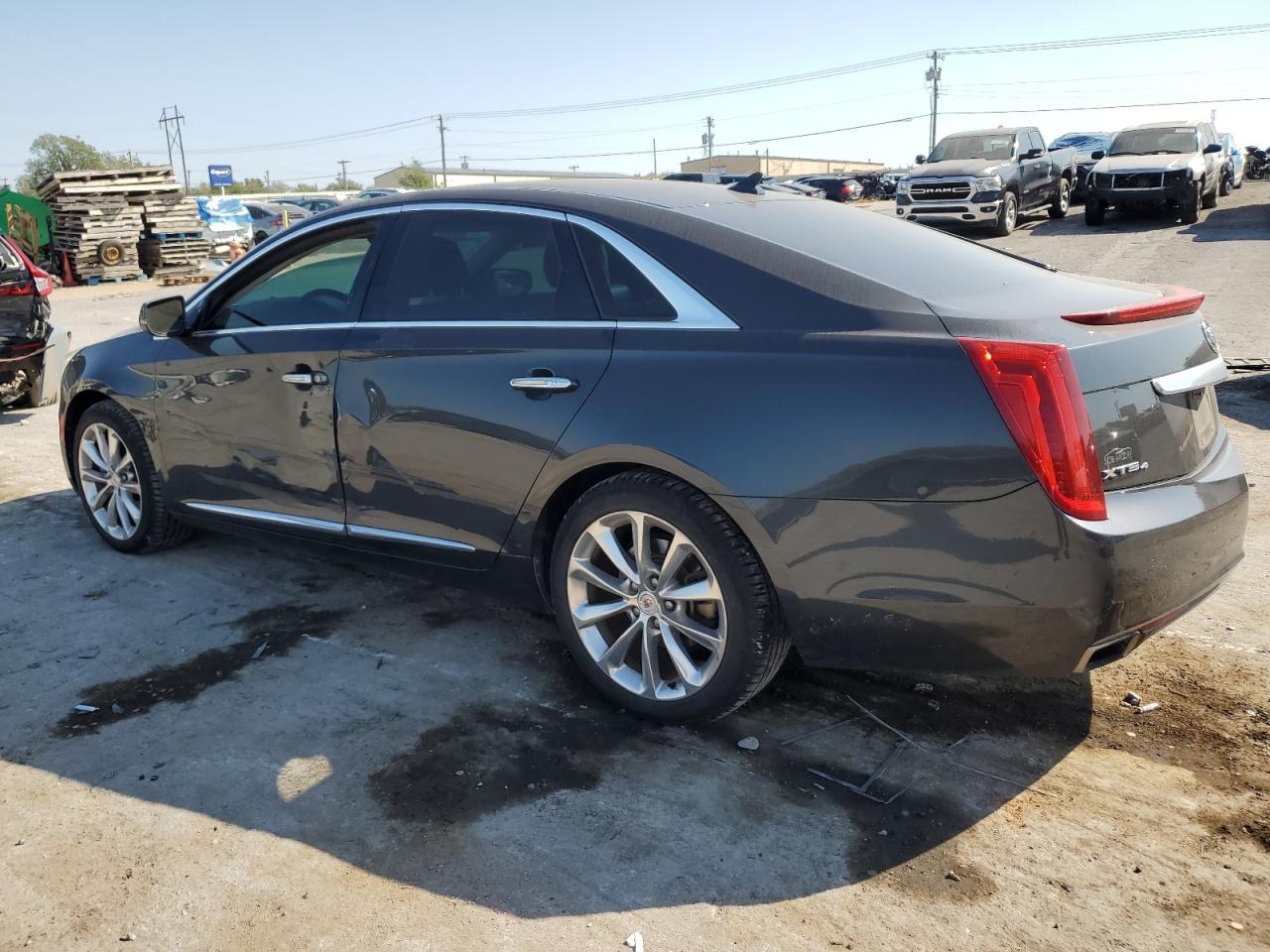 2014 Cadillac XTS - Image 2