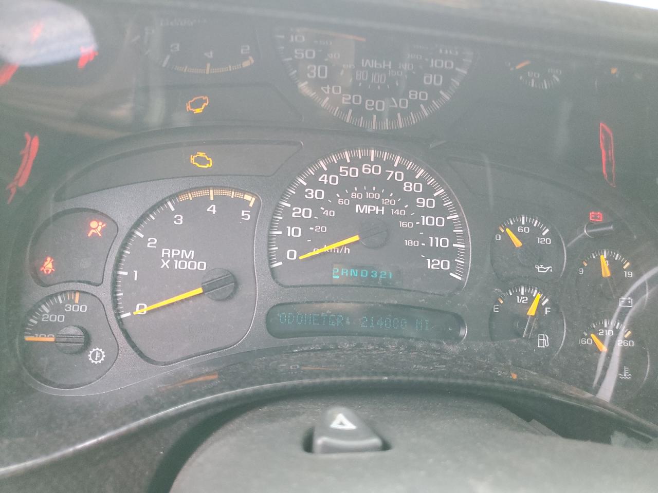 2005 Chevrolet Silverado - Image 9