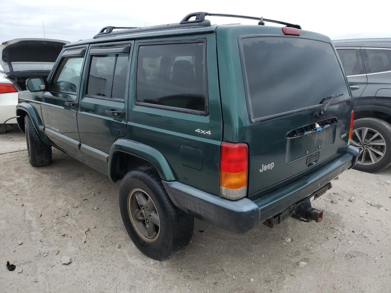 2001 Jeep Grand Cherokee - Image 2