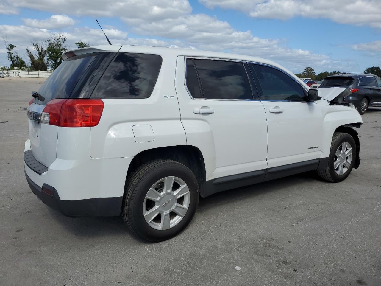 2012 GMC Terrain - Image 3