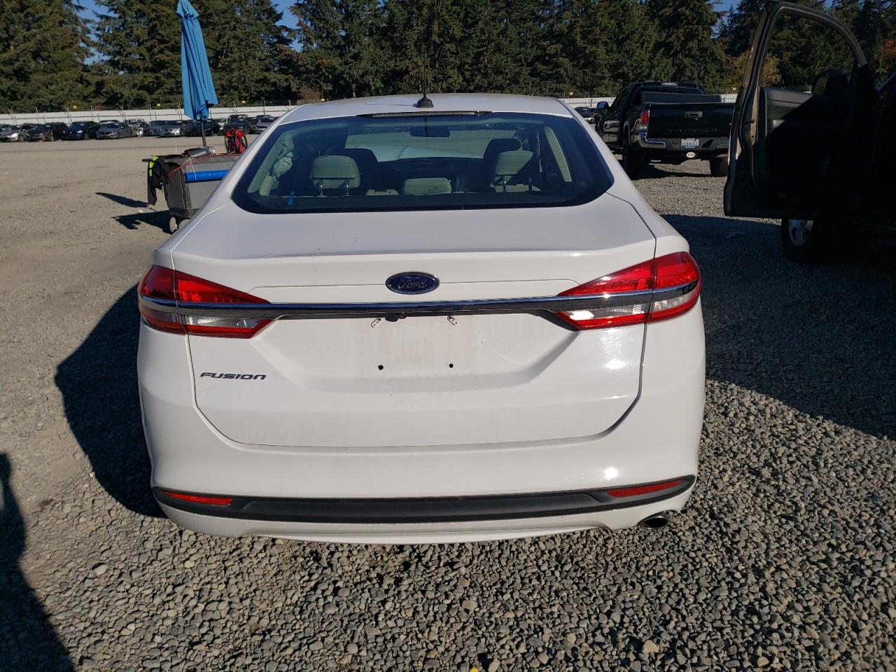 3FA6P0G74HR231056 2017 Ford Fusion S