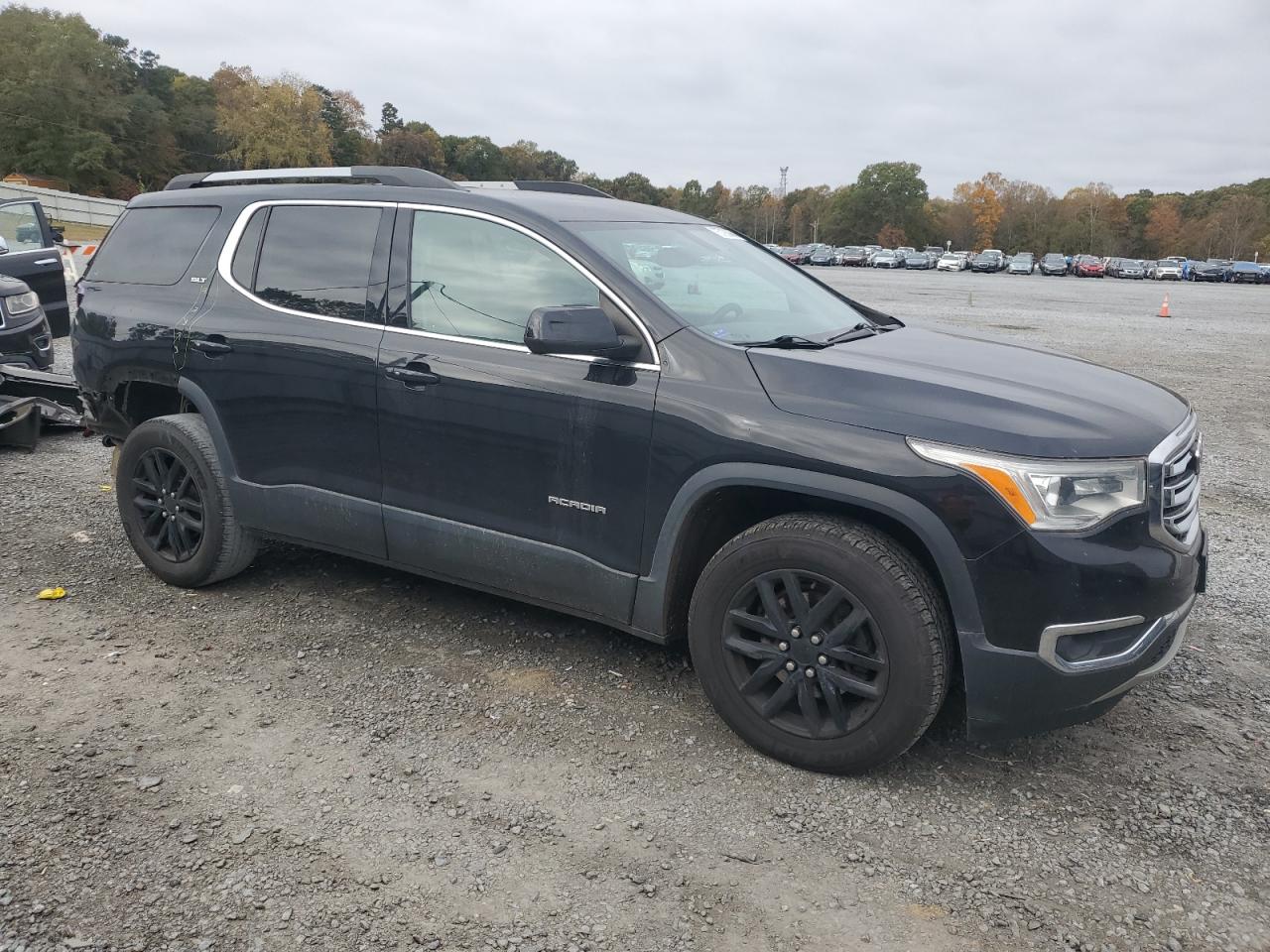 2019 GMC Acadia - Image 4