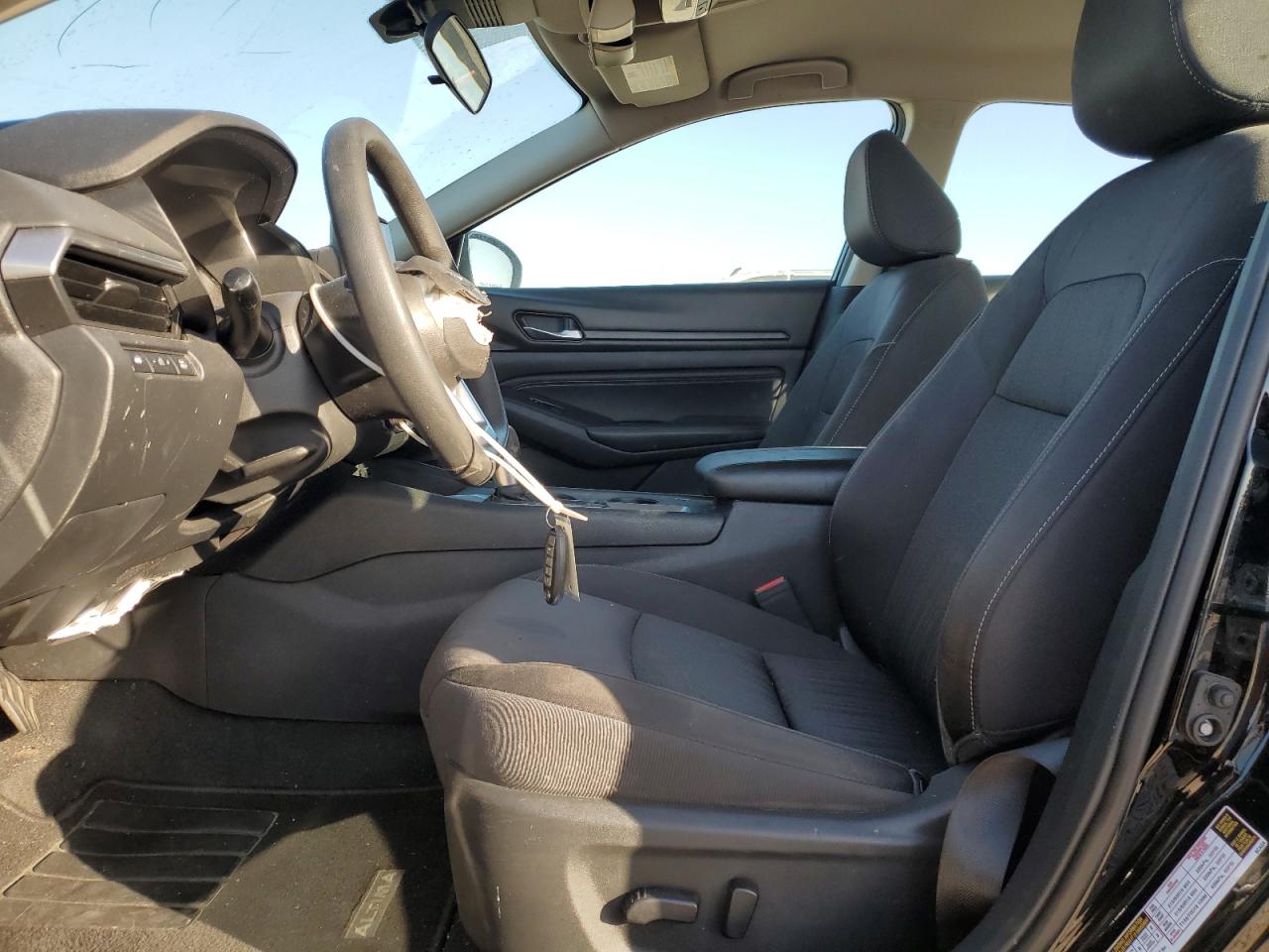 2020 Nissan Altima - Image 7