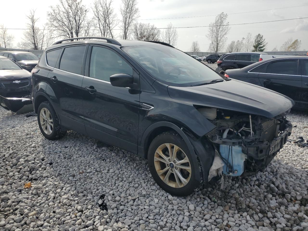 VIN 1FMCU9GD8JUD07307 2018 FORD ESCAPE no.4