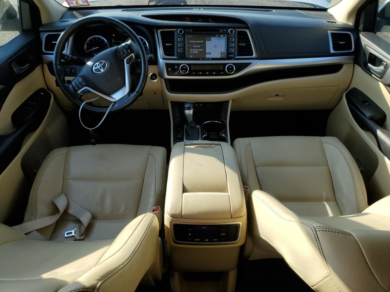 2017 Toyota Highlander - Image 8