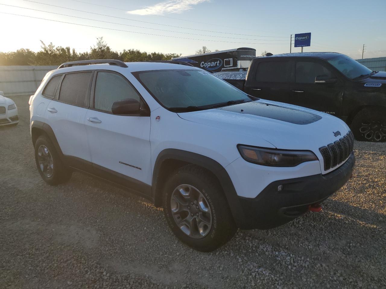2019 Jeep Cherokee - Image 4